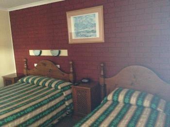 Motor Motel